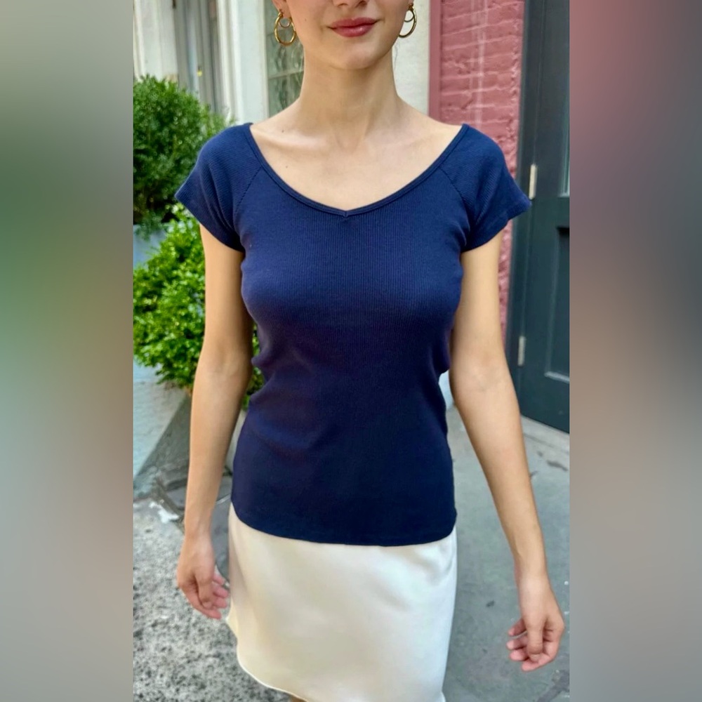 Brandy Melville Ada Top, Deep Blue Short Sleeve Top, EUC